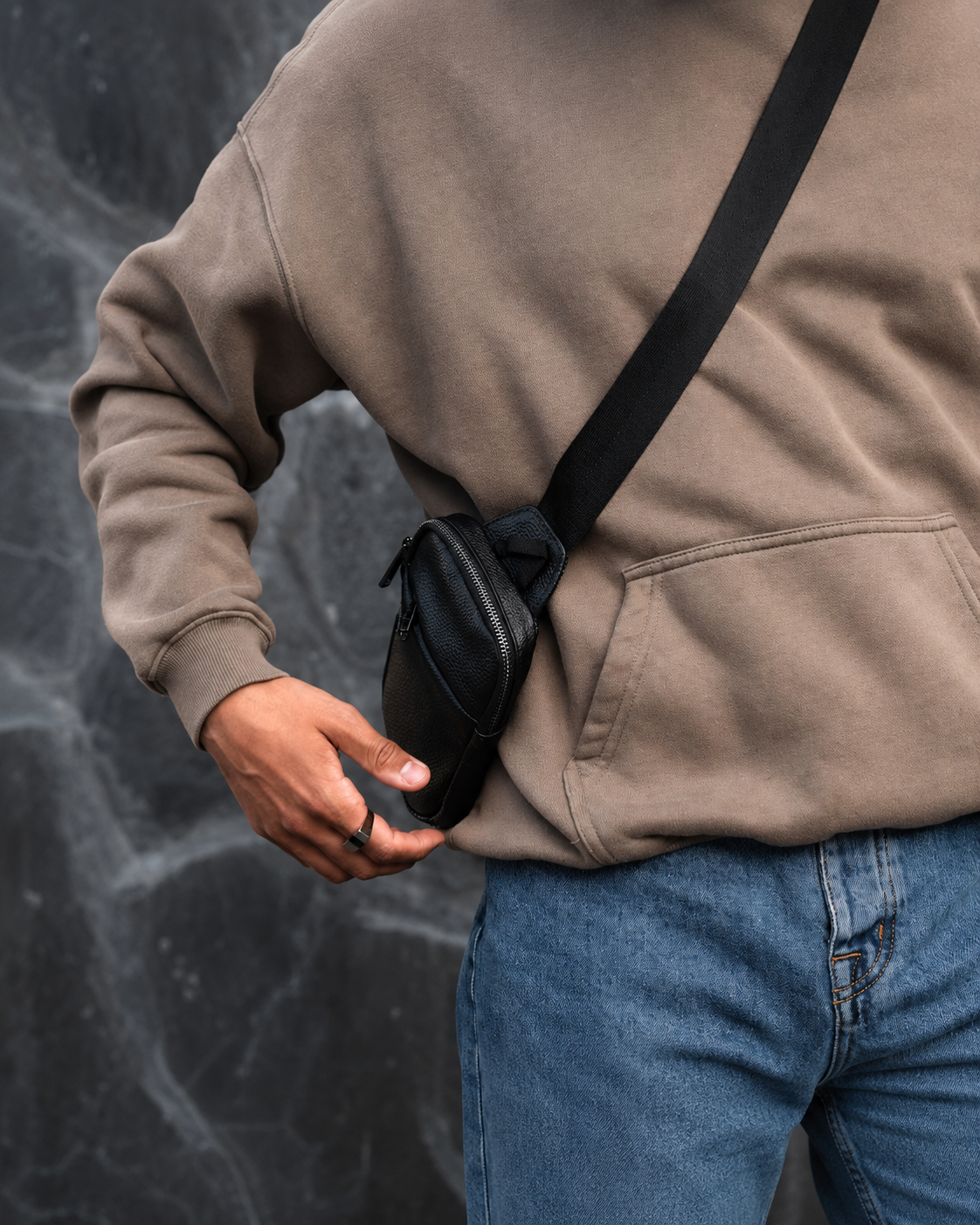 Oslo Front Sling